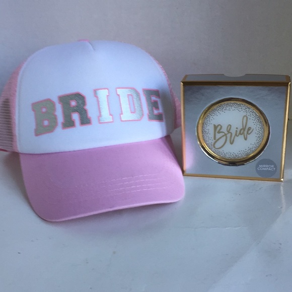 Bride hat and mirror compact - Picture 1 of 3